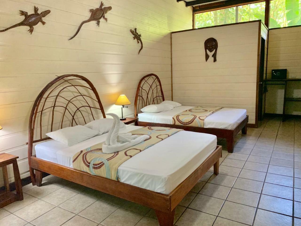 טורטוגוארו Rana Roja Lodge מראה חיצוני תמונה