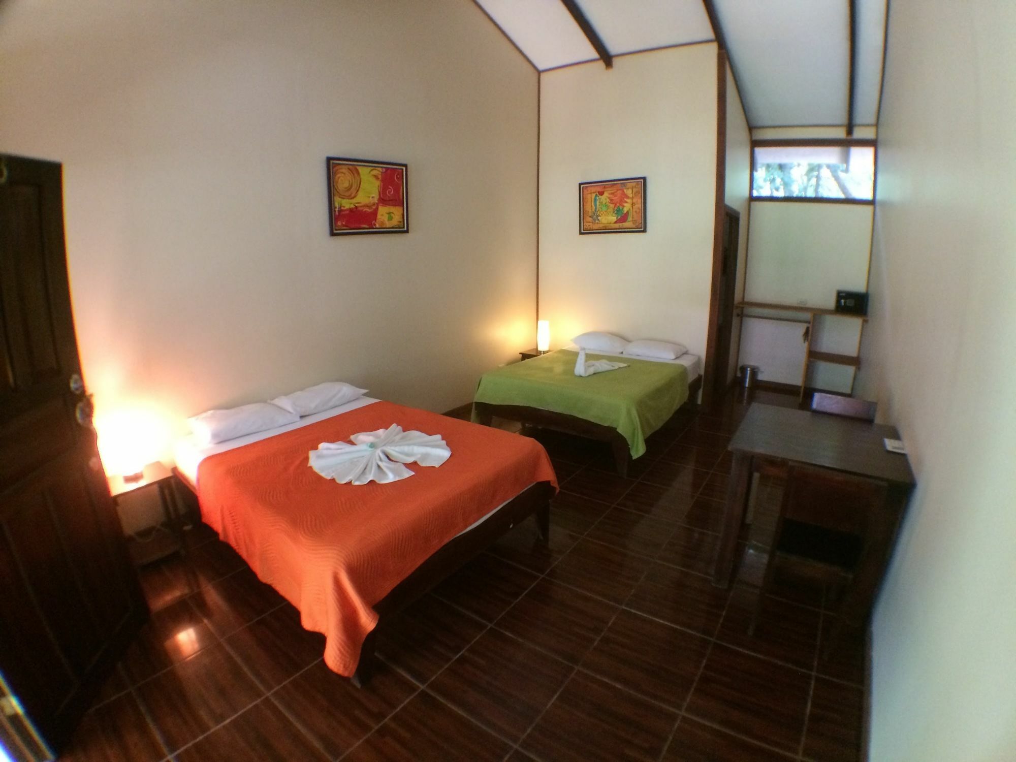 טורטוגוארו Rana Roja Lodge מראה חיצוני תמונה